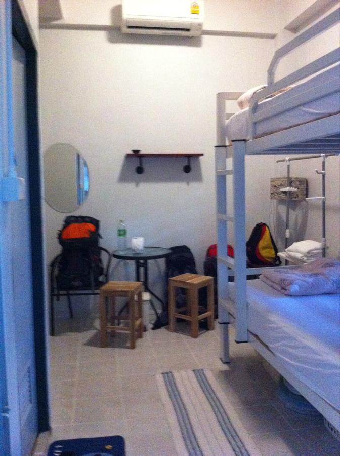 Fon Hostel Чіанграй Екстер'єр фото